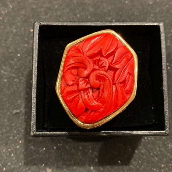 Bronze and Carved Resin Statement Ring - Picture 1 of 4